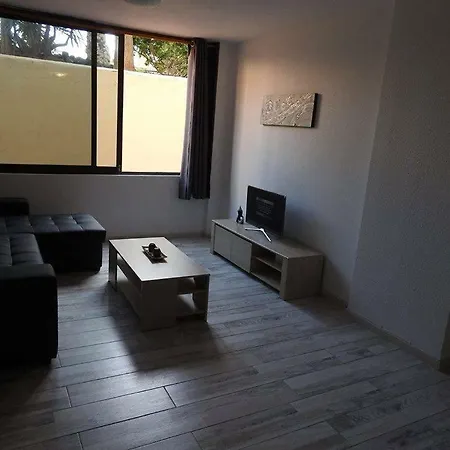 Castle Harbour Aparthotel Los Cristianos  Exterior photo